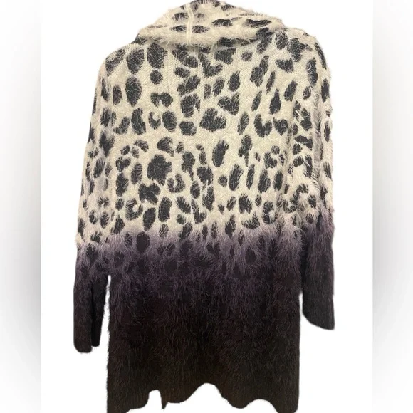 Oliver black and cream animal print hombre open cardigan eyelash furry size 2X - Picture 3 of 6
